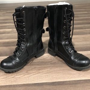 Biker boots